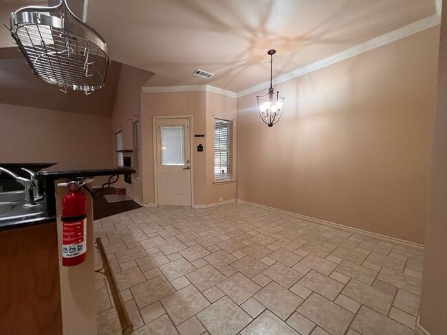 Building Photo - Gated Entry 5 bedroom, 3.5 Bath Home on 16...