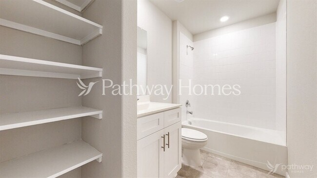 Building Photo - 1612 Vandemere Ct