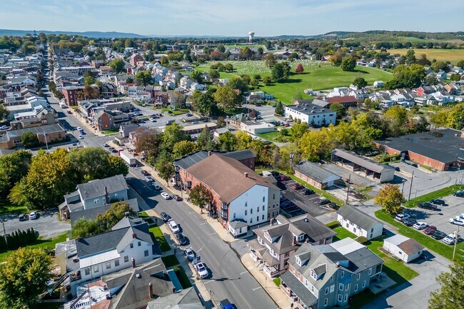 Building Photo - 9-23 E. Main Street