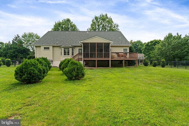 Building Photo - 61 Kirby Ln