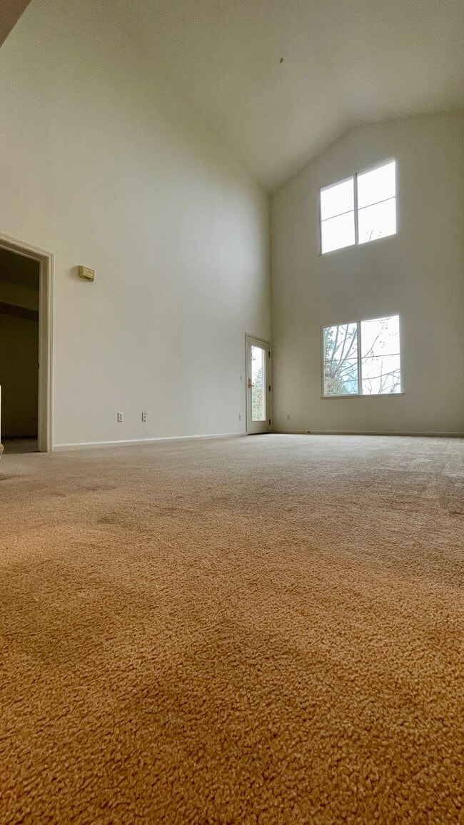 Building Photo - 2255 Showers Dr