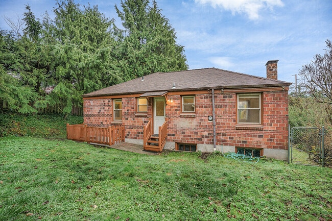 Building Photo - 228 NW 56th St