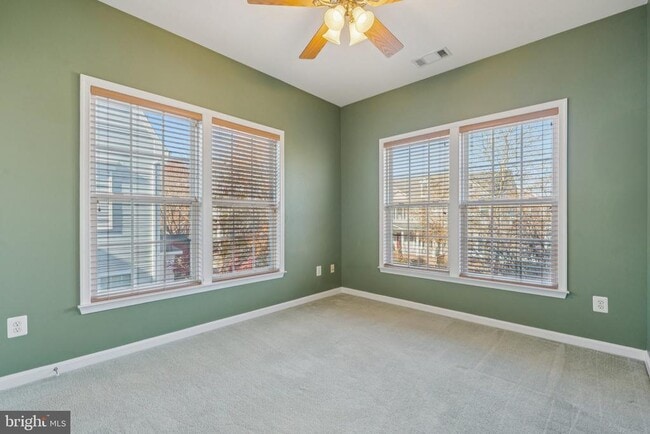 Building Photo - 21590 Merion St