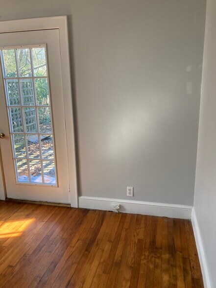 Den/Office - 838 Shober St