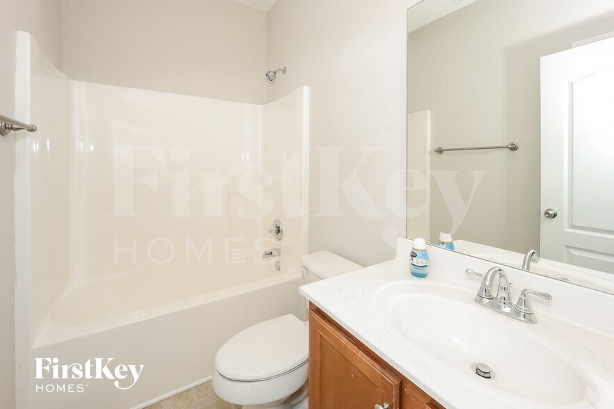 Building Photo - 32 Safe Passage Ct