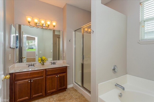 Building Photo - 4 br, 2.5 bath House - 1709 Madison Ivy Ci...