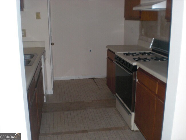 Building Photo - 1651 Rolling Hills Trail SE