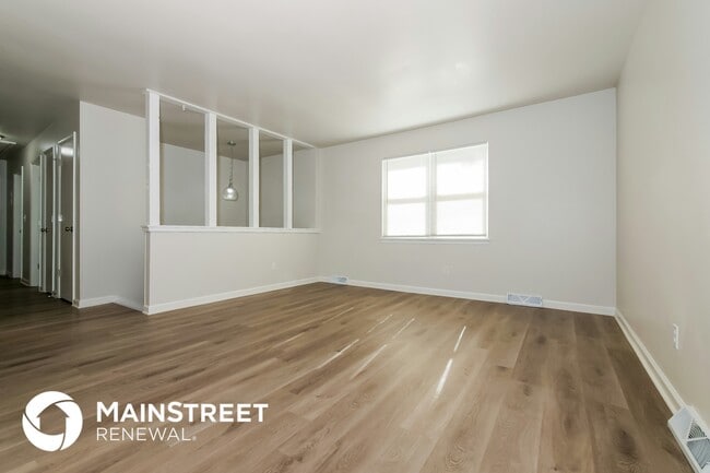 Building Photo - 5120 Goodman Ln