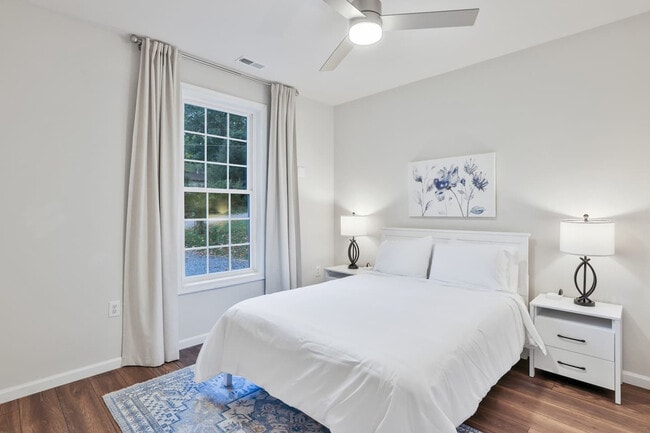 Building Photo - 193 Scarlet Oak Dr