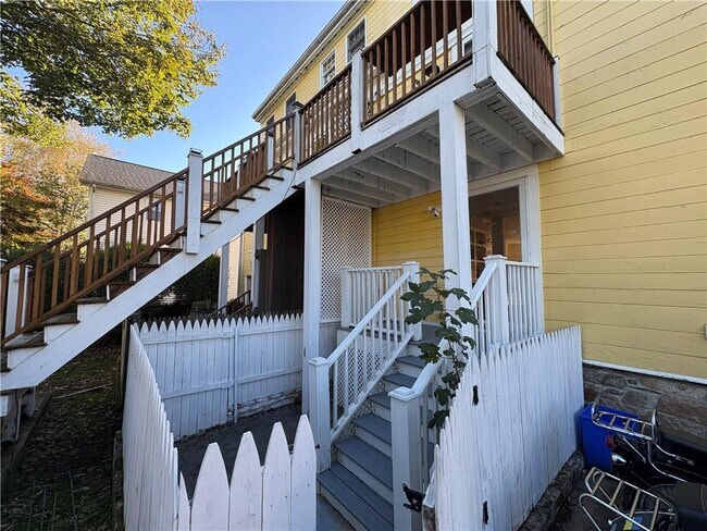 Building Photo - 22 Stockholm St