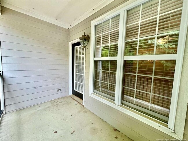 Building Photo - 206 Fountainhead Ln