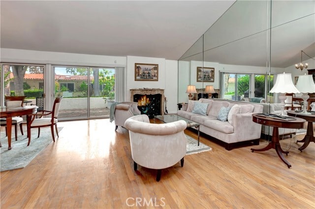 Building Photo - 432 Onda