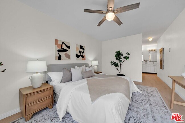 Building Photo - 900 Euclid St