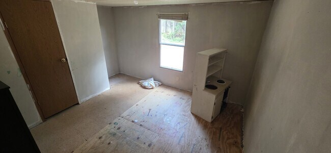 Building Photo - 8364 Cedar St