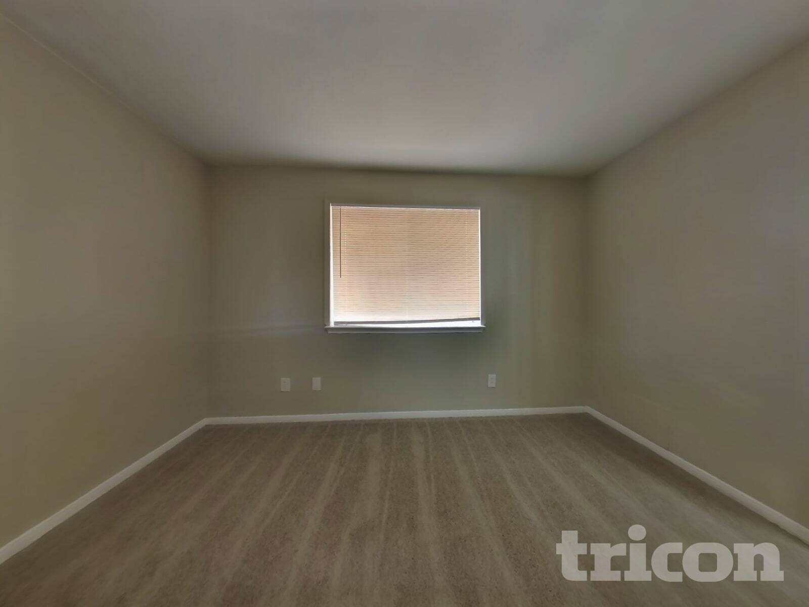 Building Photo - 18711 Highland Trail