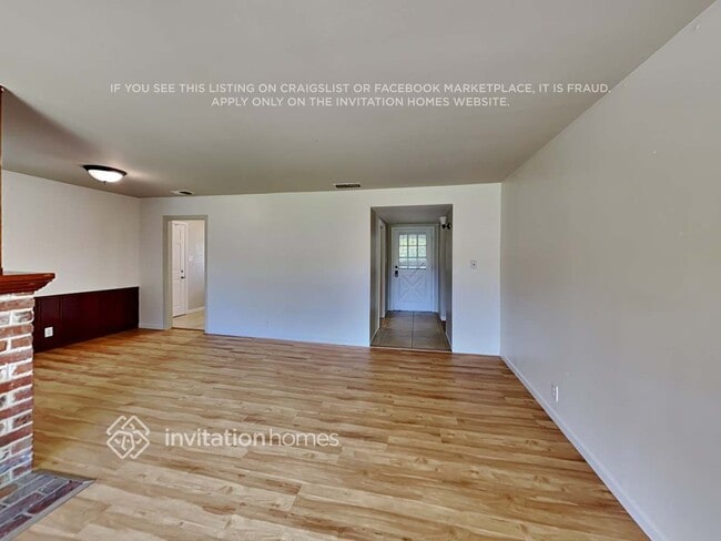 Building Photo - 4300 42nd Ave