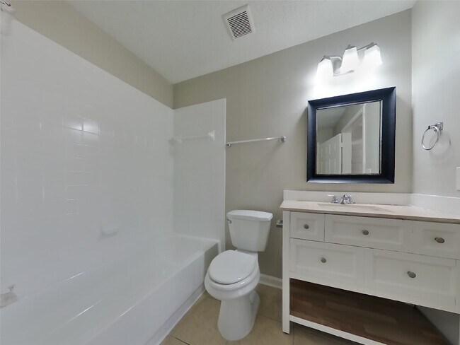 Building Photo - 3126 Kelling St