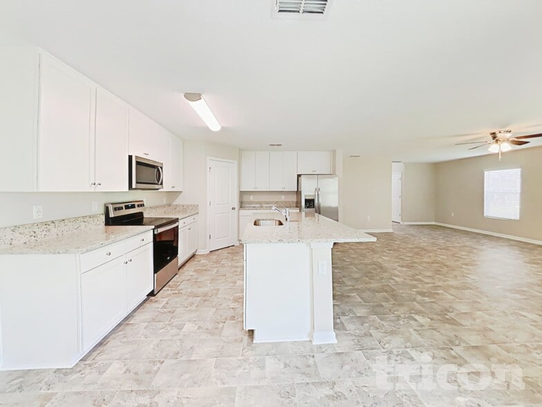 Building Photo - 11351 John Rutledge Pl