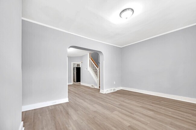 Building Photo - 21 Adella Ave