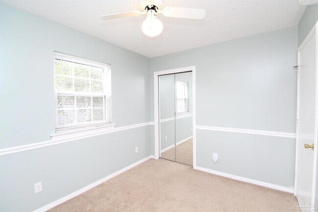 Building Photo - 4206 Lynn Ora Dr