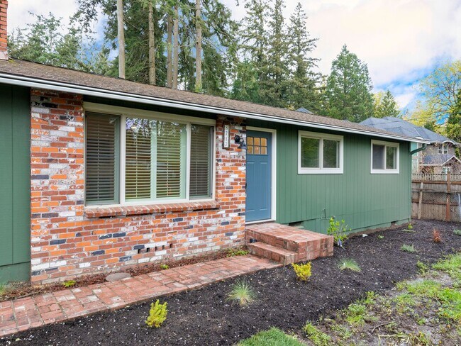 Building Photo - 8717 SW 54th Ave