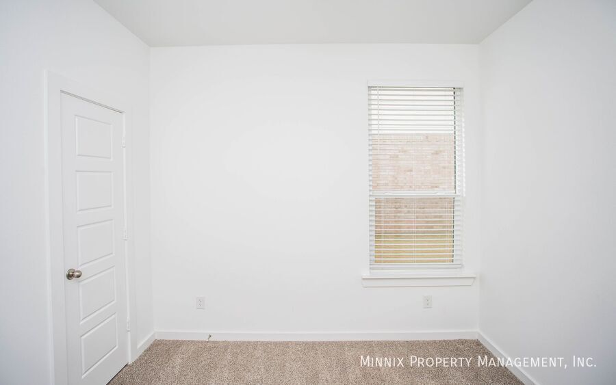 Building Photo - 7817 93rd St