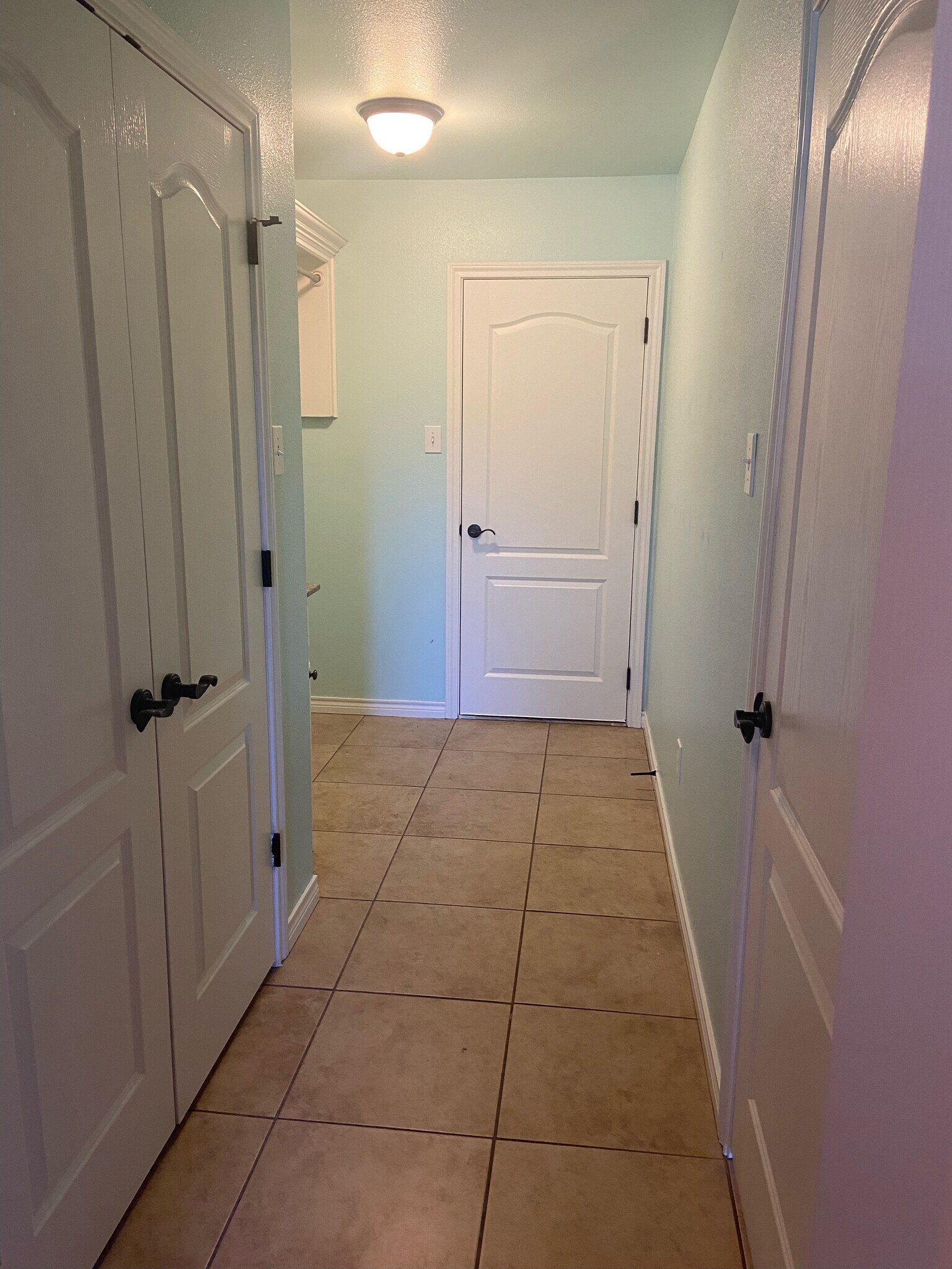 Laundry Room - 3620 106th St