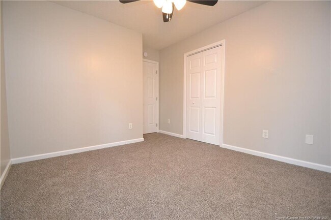 Building Photo - 712 Penncross Dr