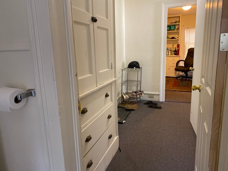 Building Photo - 68 Elmwood Ave