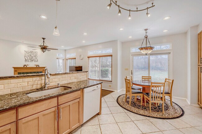 Building Photo - 1526 Almaden Ln