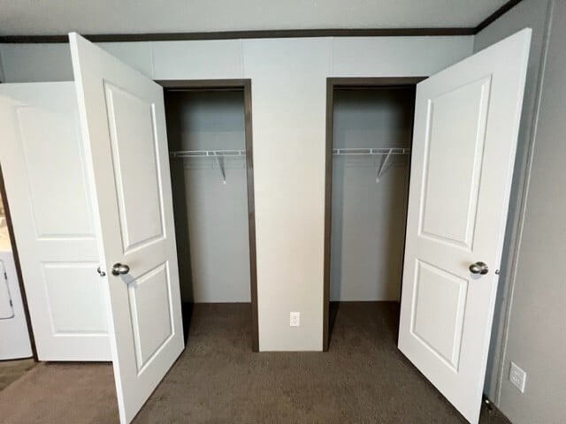 Building Photo - 2482 Pajot Rd