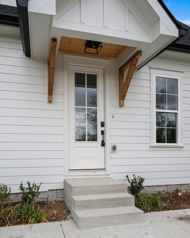 Building Photo - Brand New Build 3 Bedroom Home