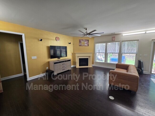 Building Photo - 1160 Sterling Brooke Dr