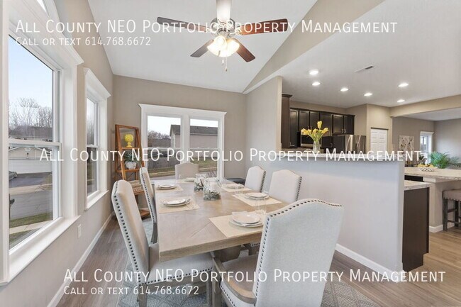 Building Photo - P1481 Channel Pl