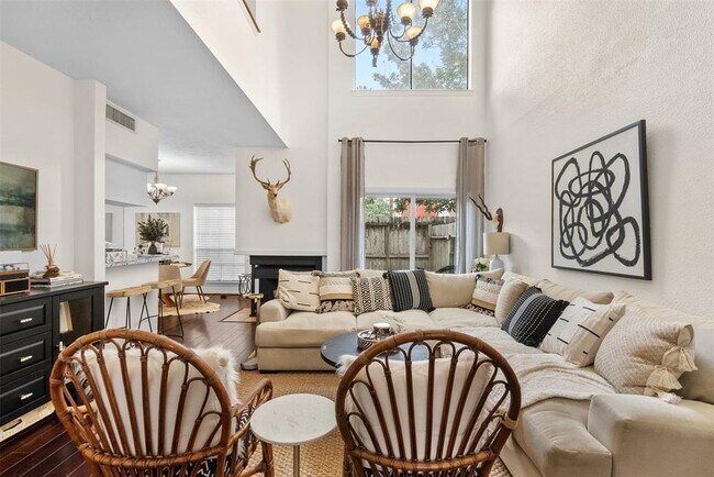 Building Photo - 2220 Bering Dr