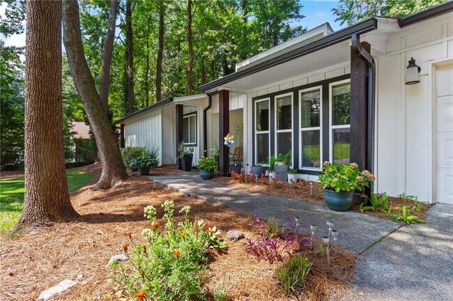 Building Photo - 2985 Christophers Ct