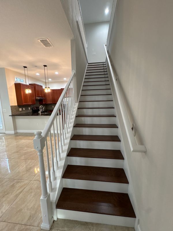 Building Photo - 13775 Benavente Ave