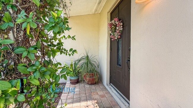 Building Photo - 4501 S Cortez Ave