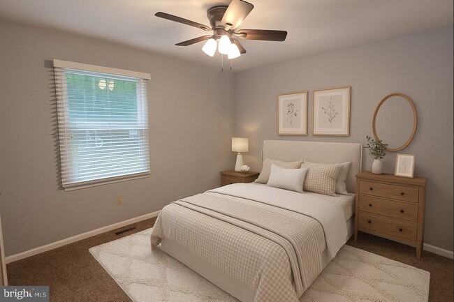 Building Photo - 2725 Vivians Way