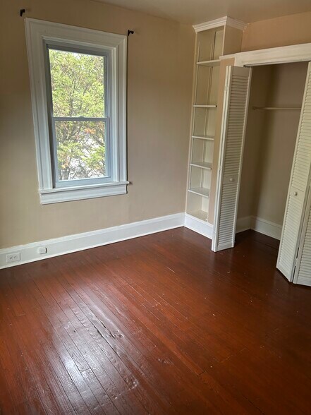 Building Photo - 508 Cording Ave