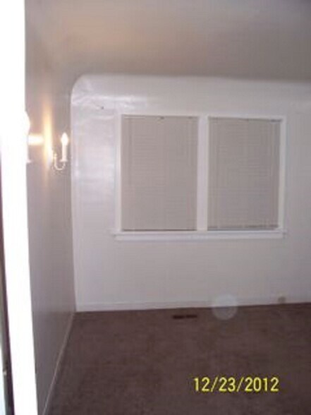 bedroom - 1110 S 900 E