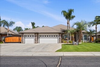 Building Photo - 14728 Redwood Springs Dr