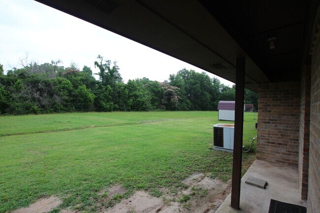 Building Photo - 12414 Cimmarron Dr