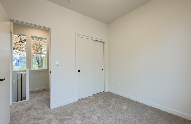 Building Photo - 4272 NE Going St