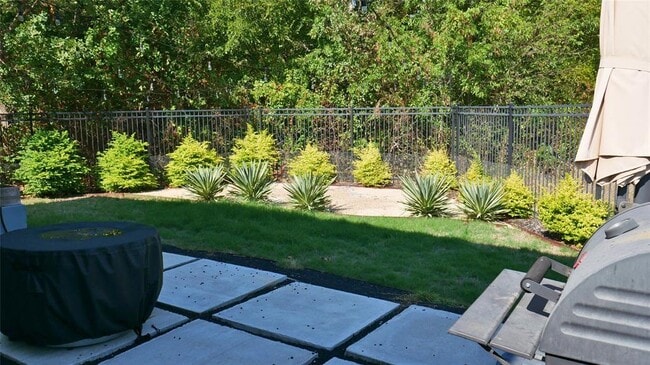 Building Photo - 1050 Kenney Fort Crossing