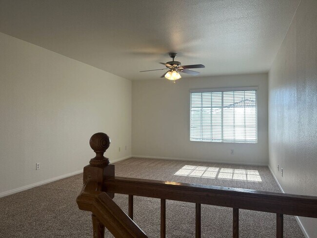 Building Photo - 10590 Medicine Bow St