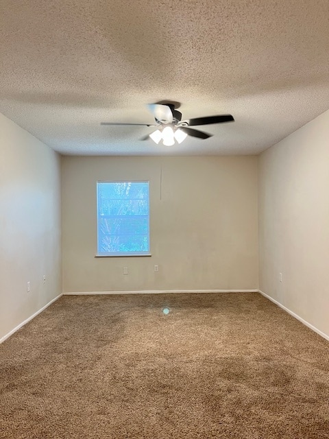 Building Photo - 1077 Shady Hollow Dr