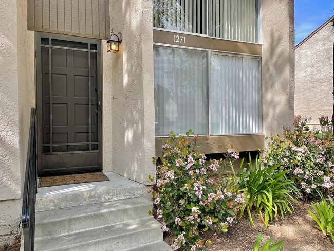 Building Photo - Ventura | Todd Ranch Townhome | 3 Bedroom + 2 Bathroom