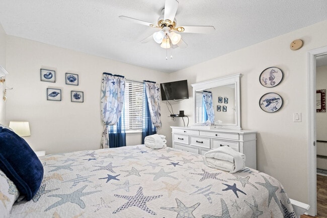 Building Photo - 1890E Auburn Ln