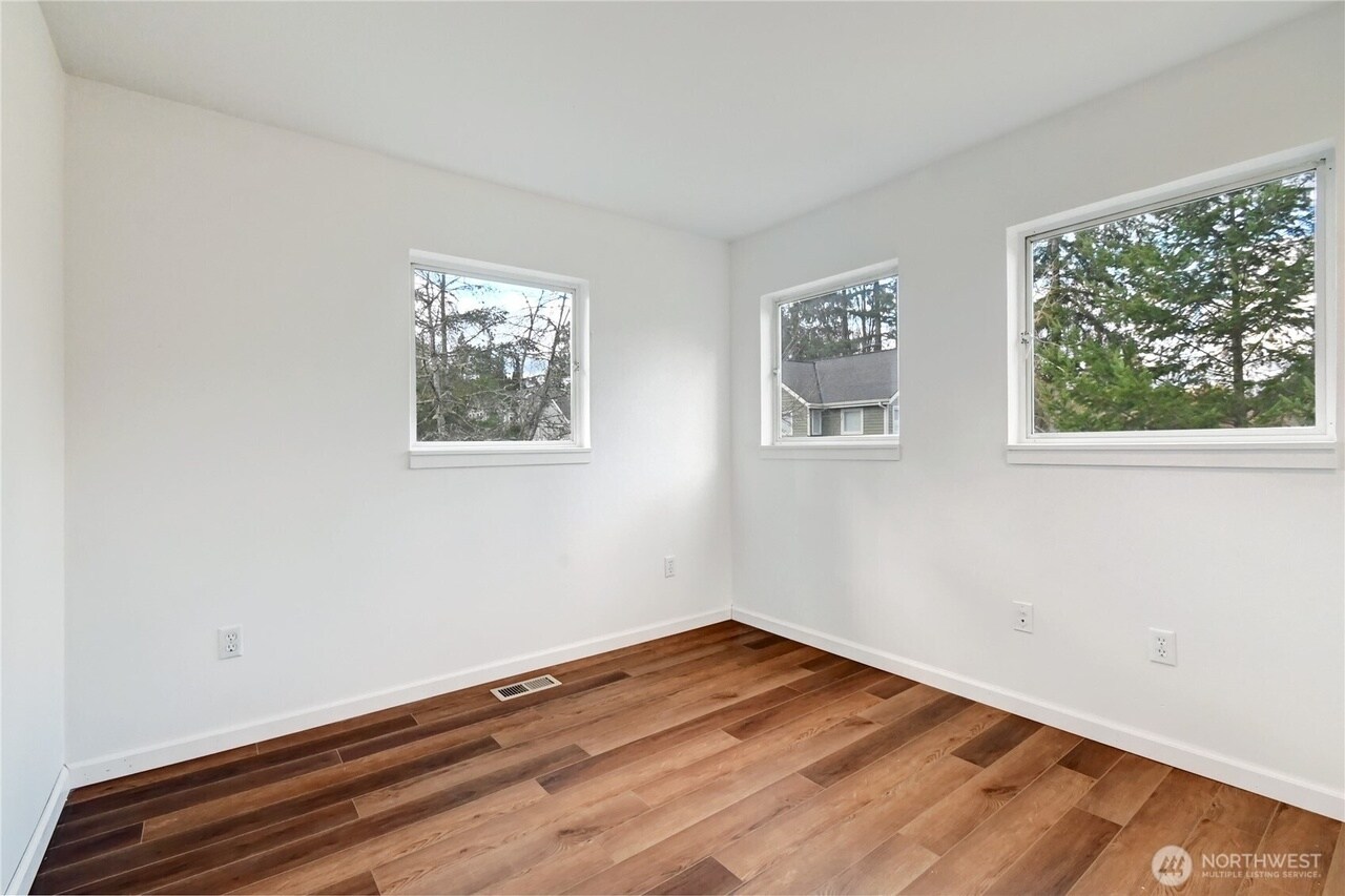 Building Photo - 4180 244th Pl SE
